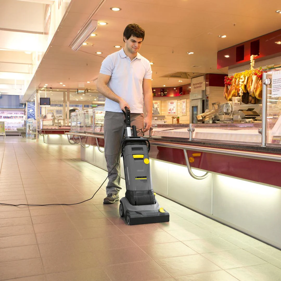 Karcher | Compact Scrubber Dryer | BR 30/4 C - Image 4