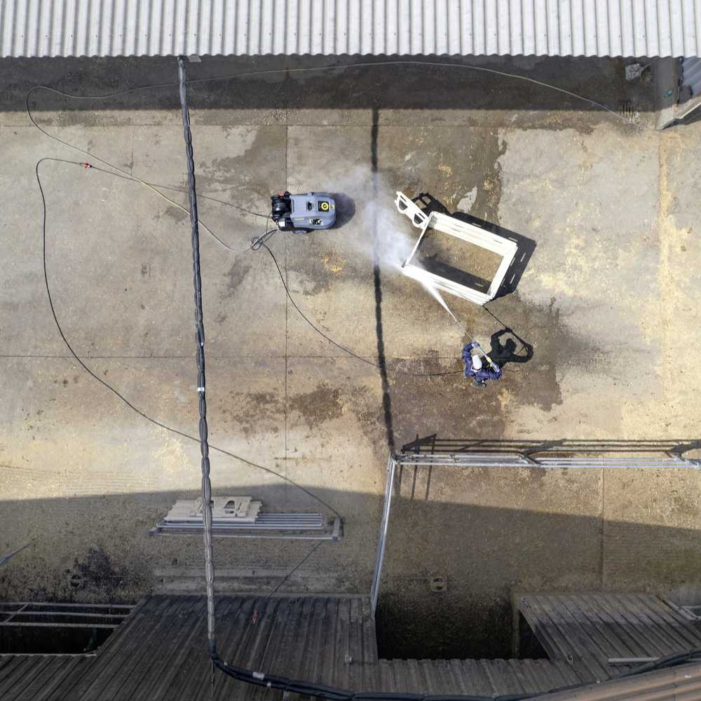 Karcher | Professional Hot Water Pressure Washer / Steam Cleaner | HDS 7/10-4 M - Image 3