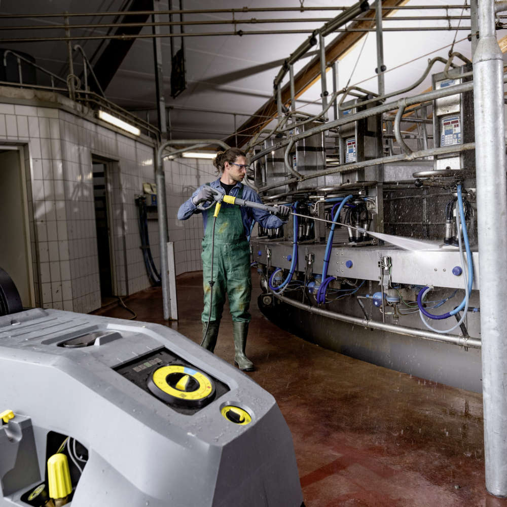 Karcher | Super Class Hot Water Pressure Washer | HDS 13/20-4 S - Image 3