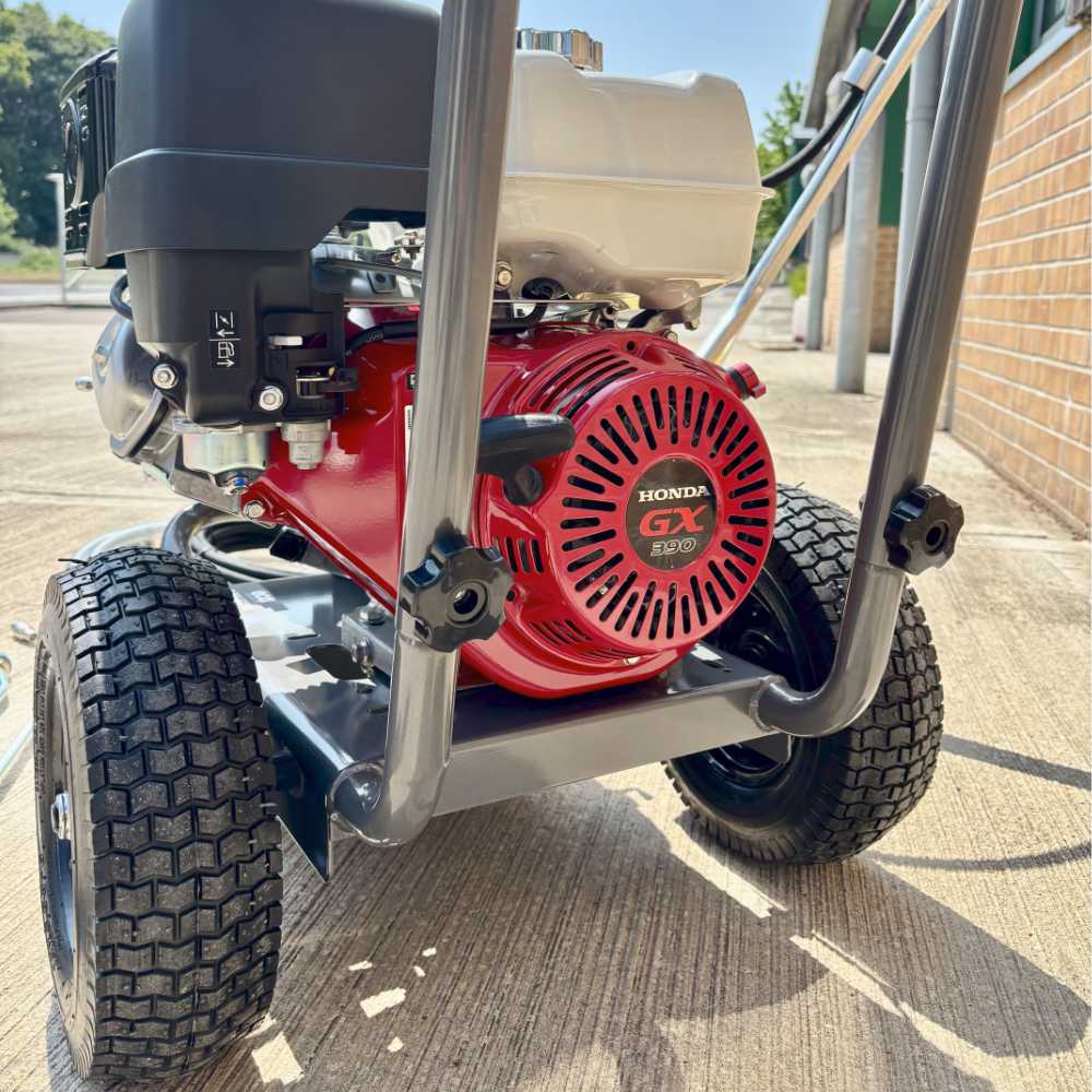 The Ultimate Honda Petrol Pressure Washer Bundle - Image 5