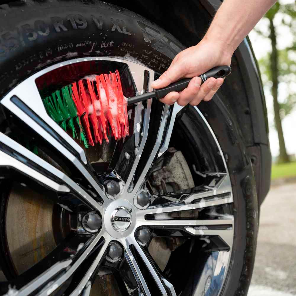 Vikan Large Wheel Brush | Soft | 425 MM - Image 4